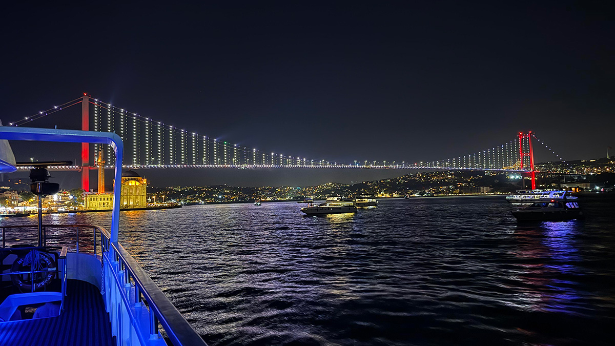 2 Hours Bosphorus Boat Tours - Night Tour
