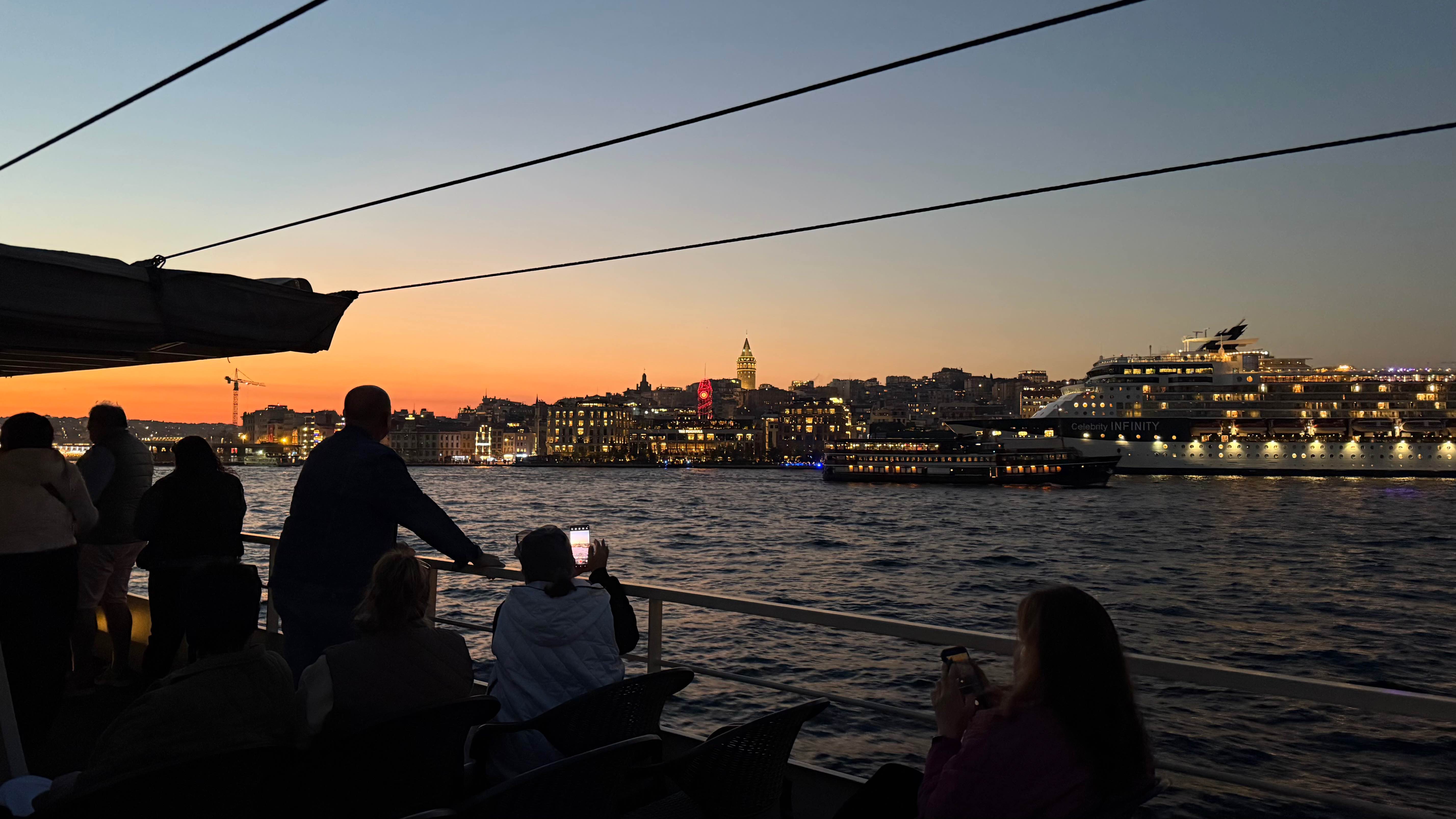 2 Hours Bosphorus Boat Tours