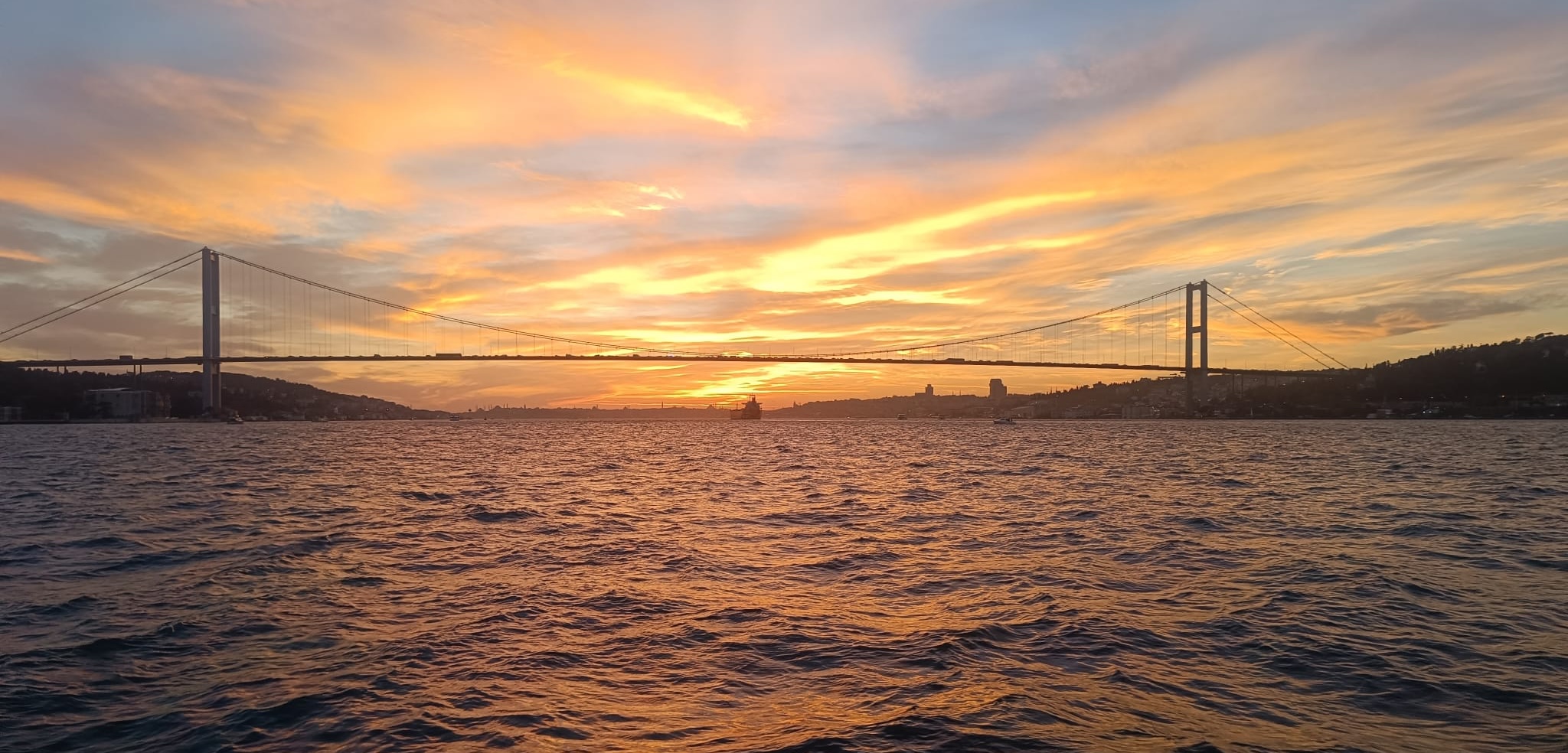 2 Hours Bosphorus Boat Tours