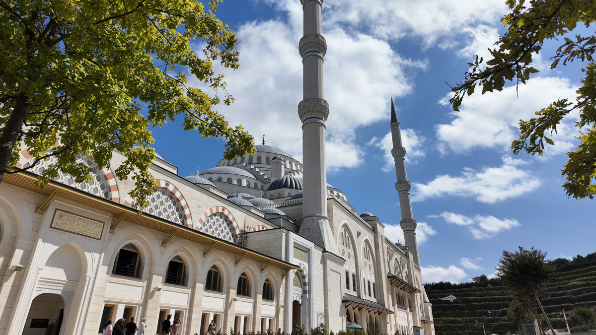 Çamlıca Mosque & Çamlıca Hill