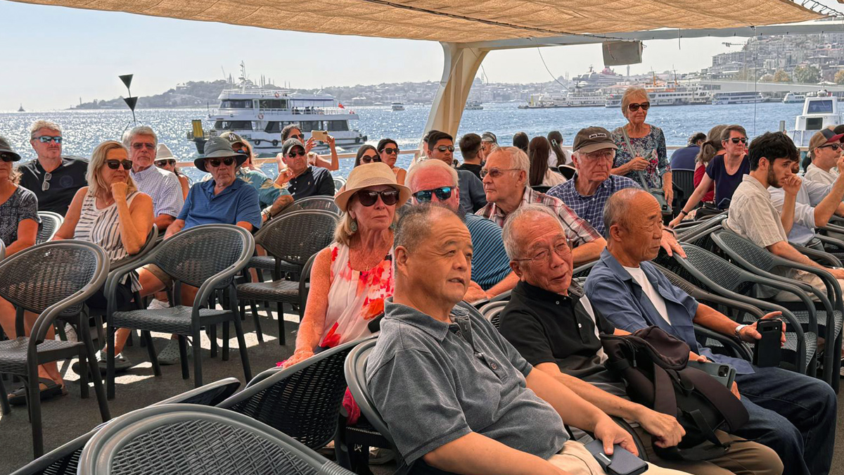 2 Hours Bosphorus Boat Tours - Morning Tour