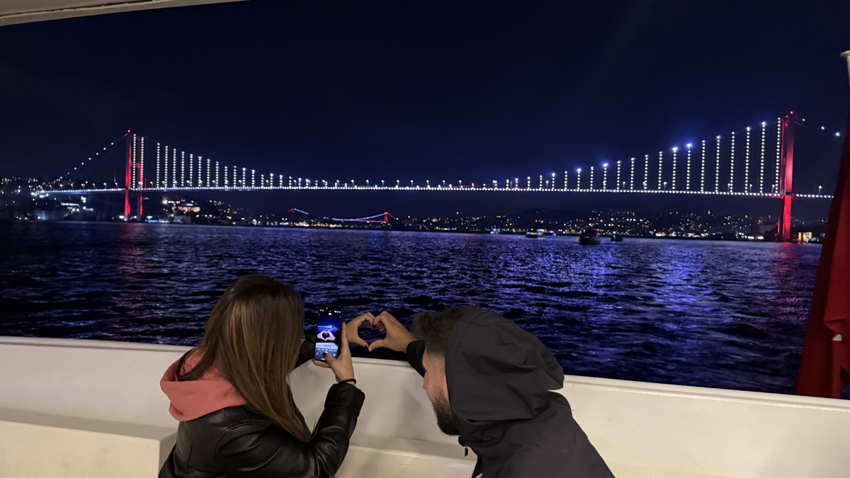 2 Hours Bosphorus Boat Tours - Night Tour